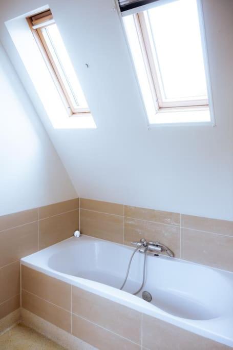 Fisherman'S Cottage - Surf Retreat Wijk aan Zee Exterior photo